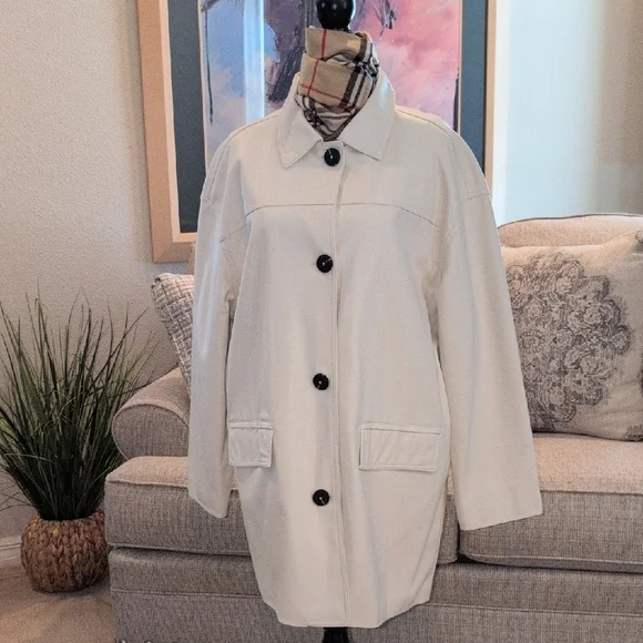 Oversized Cream Coat Faux Leather with Black Buttons - Picture 3 of 12
